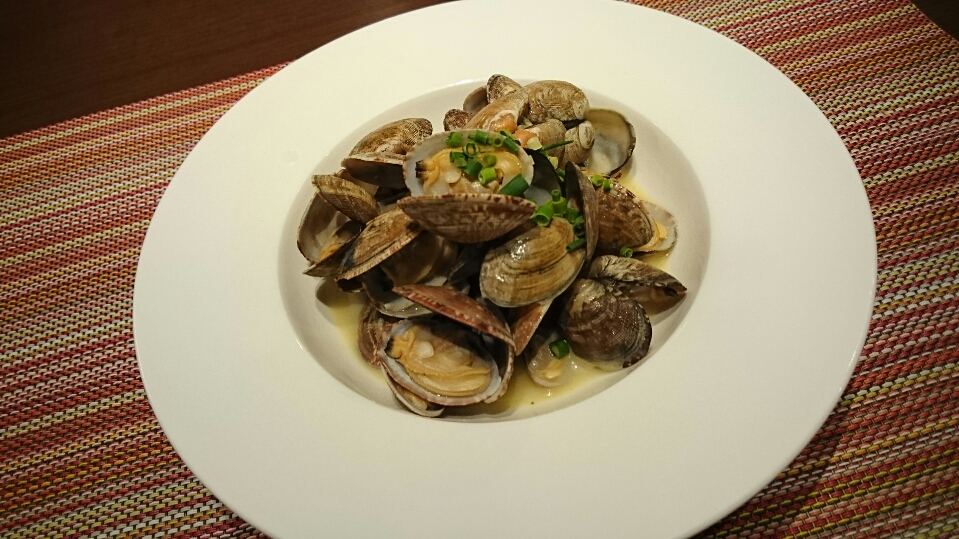Sake-steamed Asari Clams