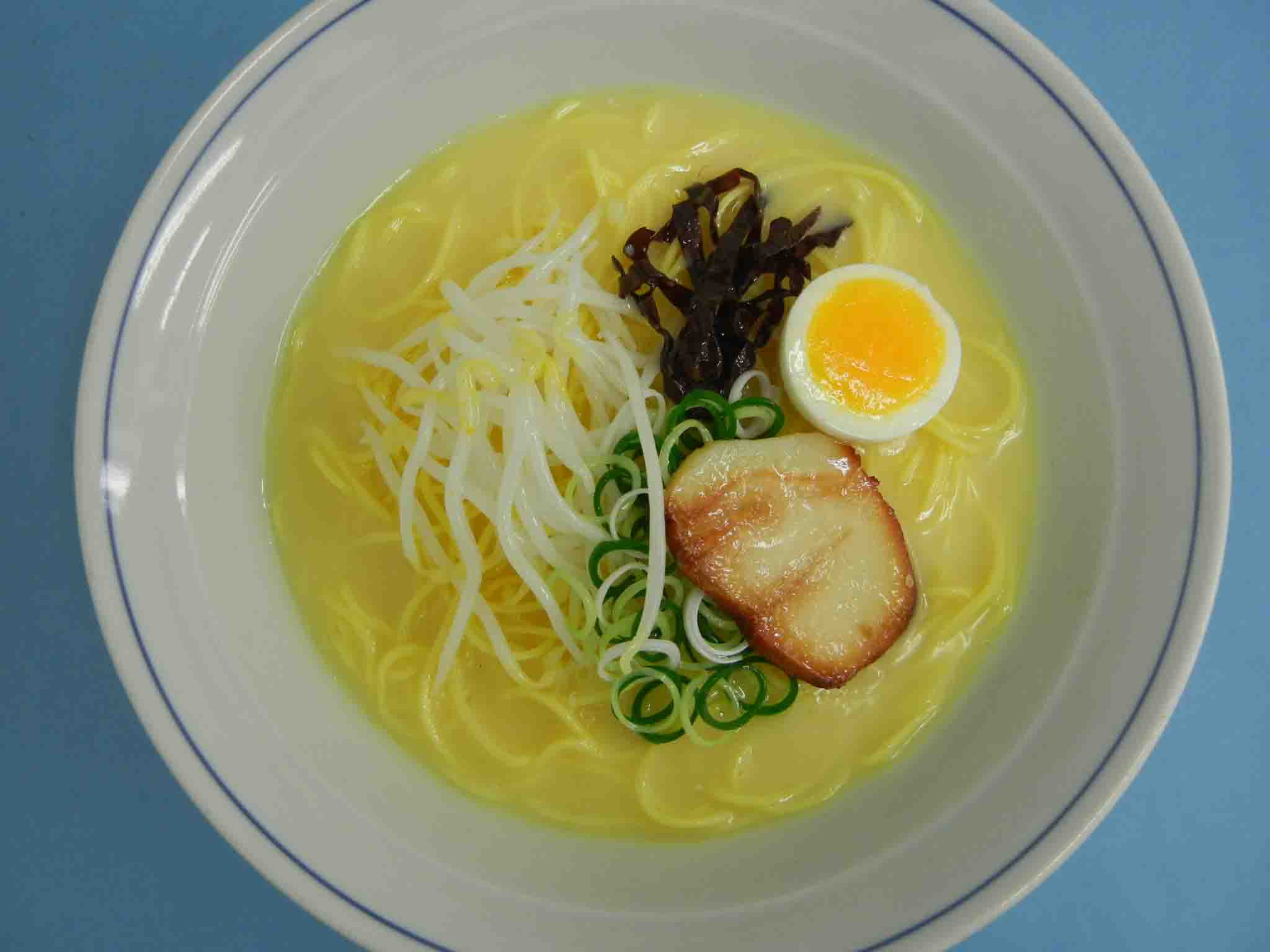 豚骨ラーメン