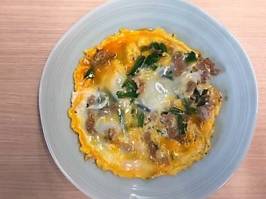 Egg-bound Sautéed Pork and Chinese chives
