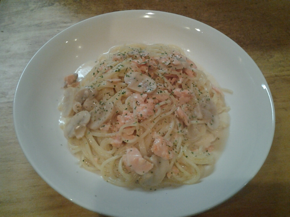 Salmon,Fresh Cream Spaghetti