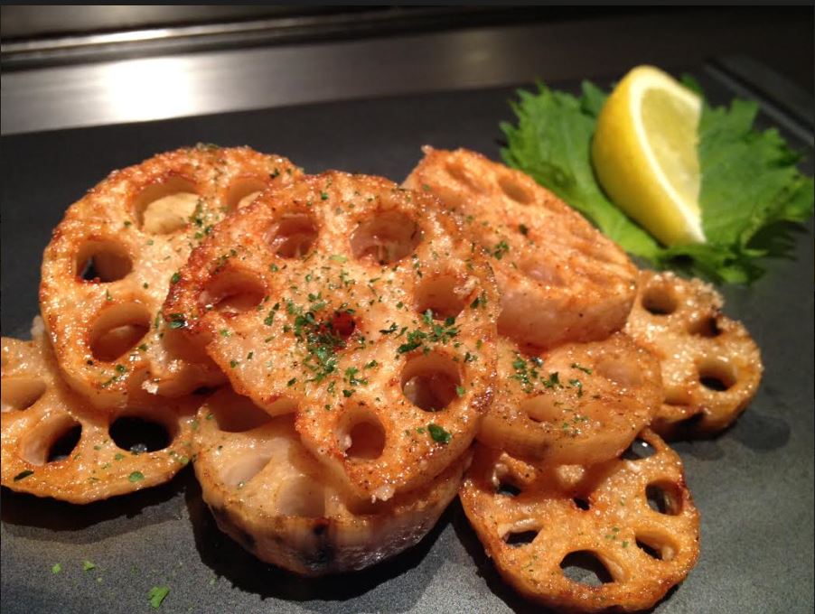Teppan-Grilled Lotus Root Flavored with Salt