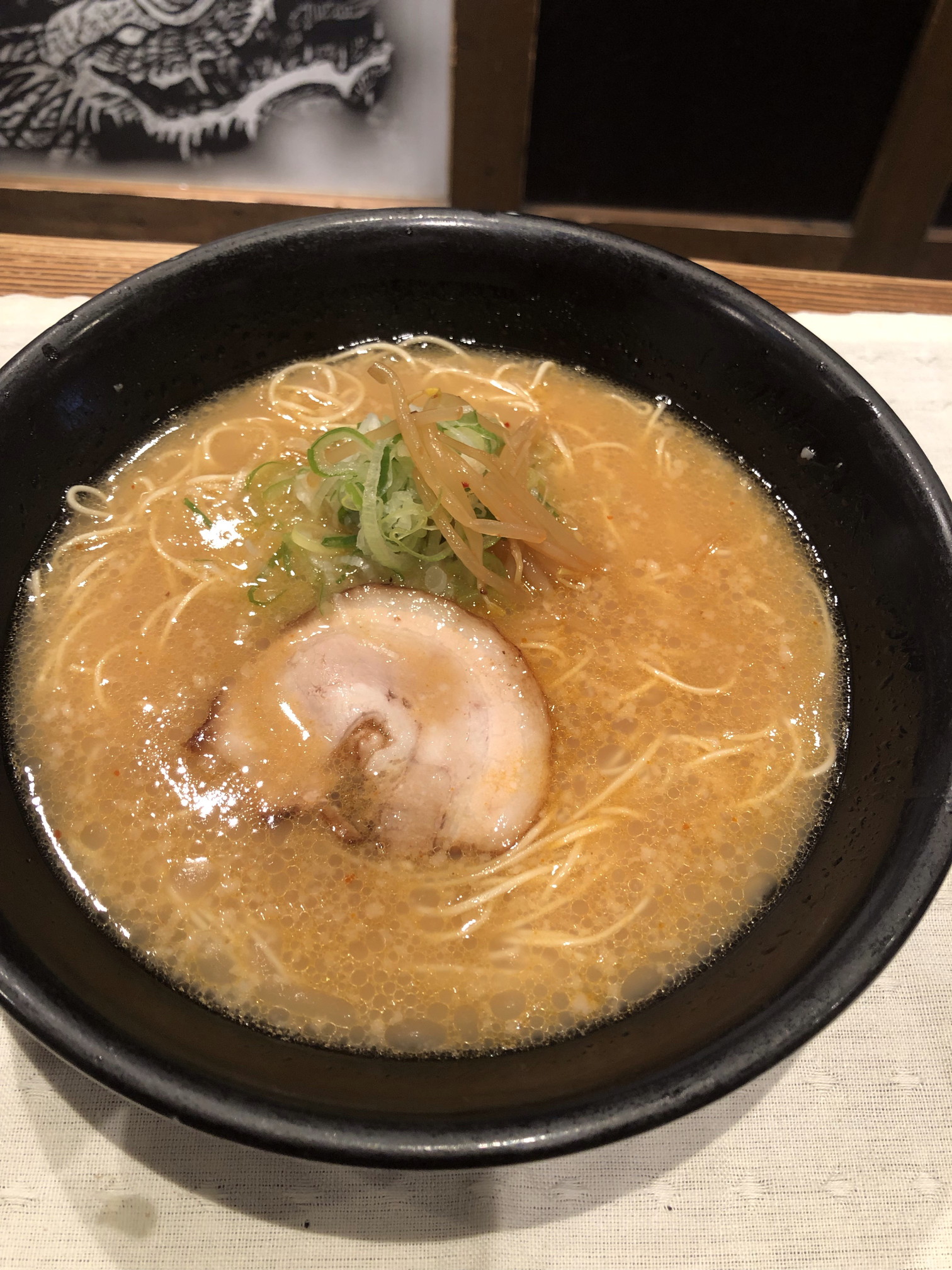 浓味味增猪骨拉面