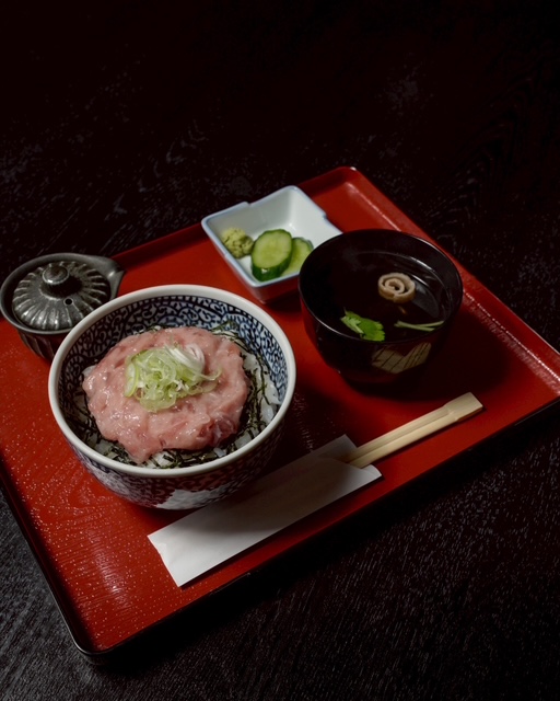 葱花中肥金枪鱼盖饭